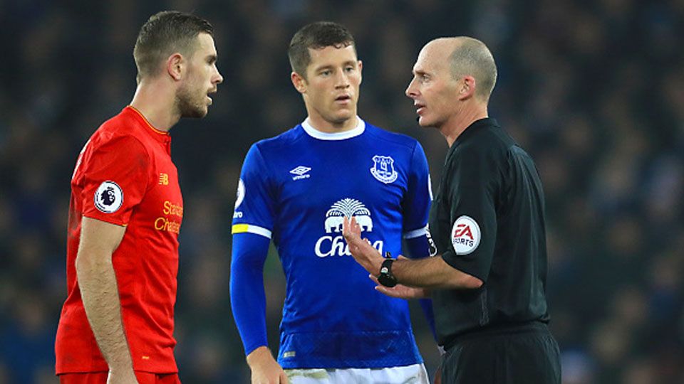 Ross Barkley saat masih di Everton. Foto: Mike Egerton/PA Images via Getty Images. Copyright: © Mike Egerton/PA Images via Getty Images